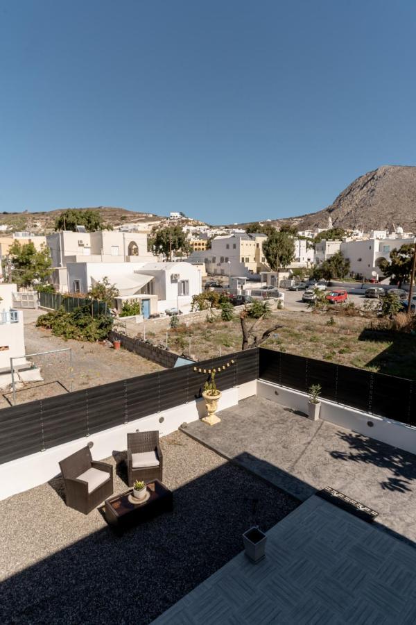 Santorossa Luxury Villas Emporio  Exterior foto